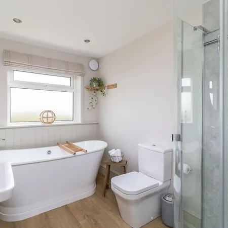 The View, Broxa - Luxury - Yorkshire Coast 山林小屋 斯卡伯勒